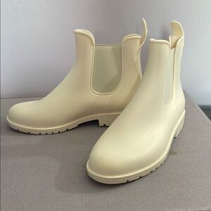 Cream Chelsea Rubber Boots